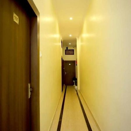 ורנאסי Hotel Blue Star מראה חיצוני תמונה