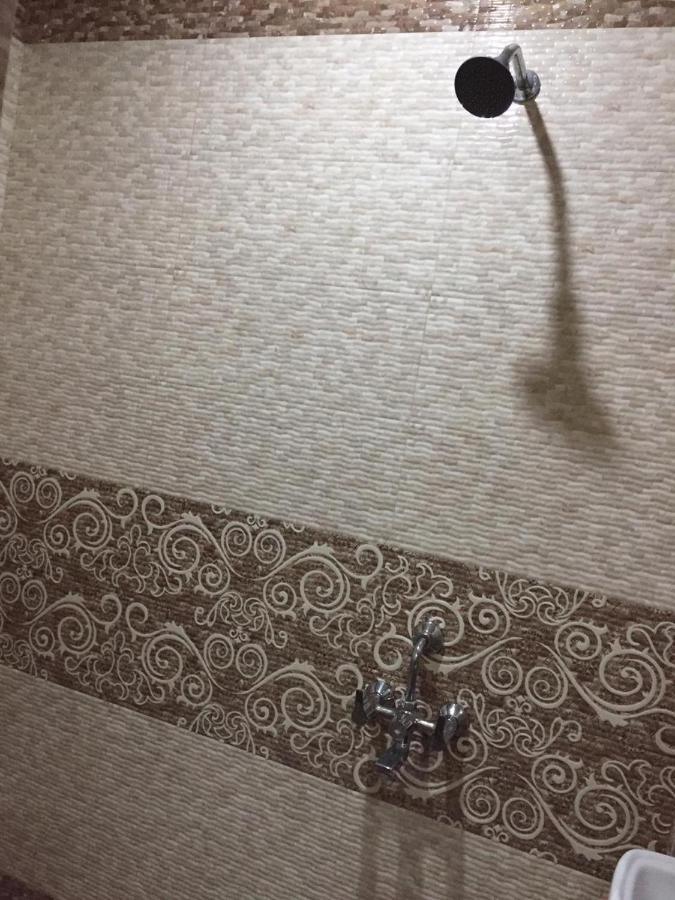 ורנאסי Hotel Blue Star מראה חיצוני תמונה