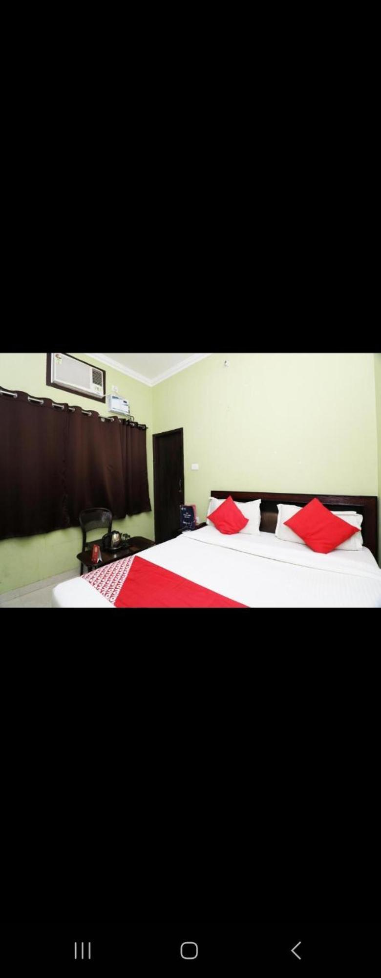 ורנאסי Hotel Blue Star מראה חיצוני תמונה