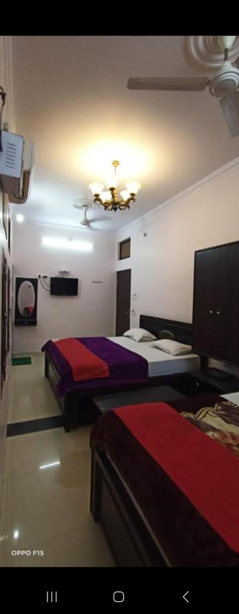 ורנאסי Hotel Blue Star מראה חיצוני תמונה